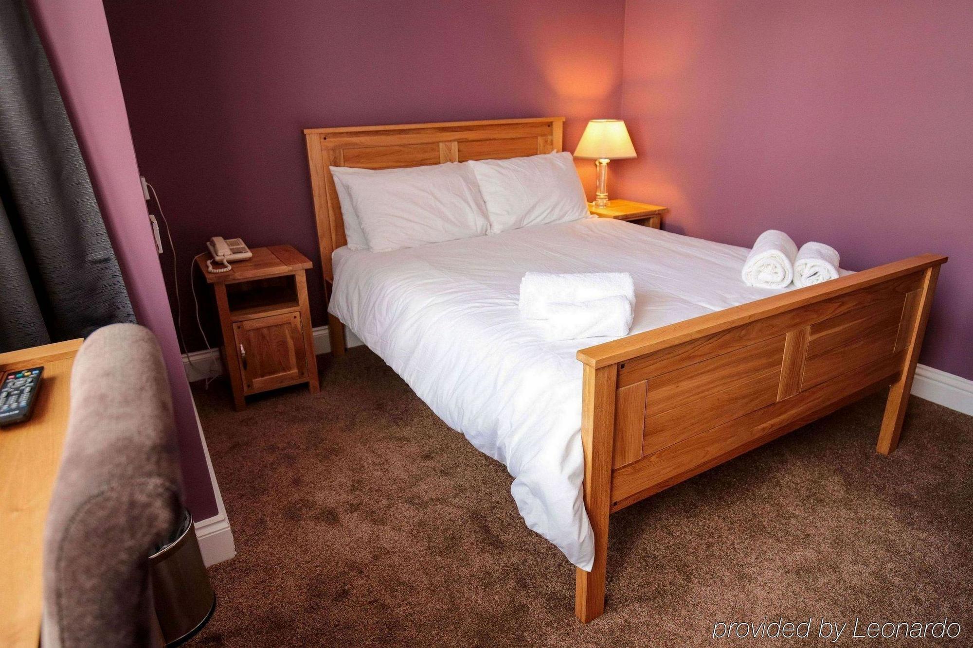 Fernbank Hotel Basingstoke Ngoại thất bức ảnh