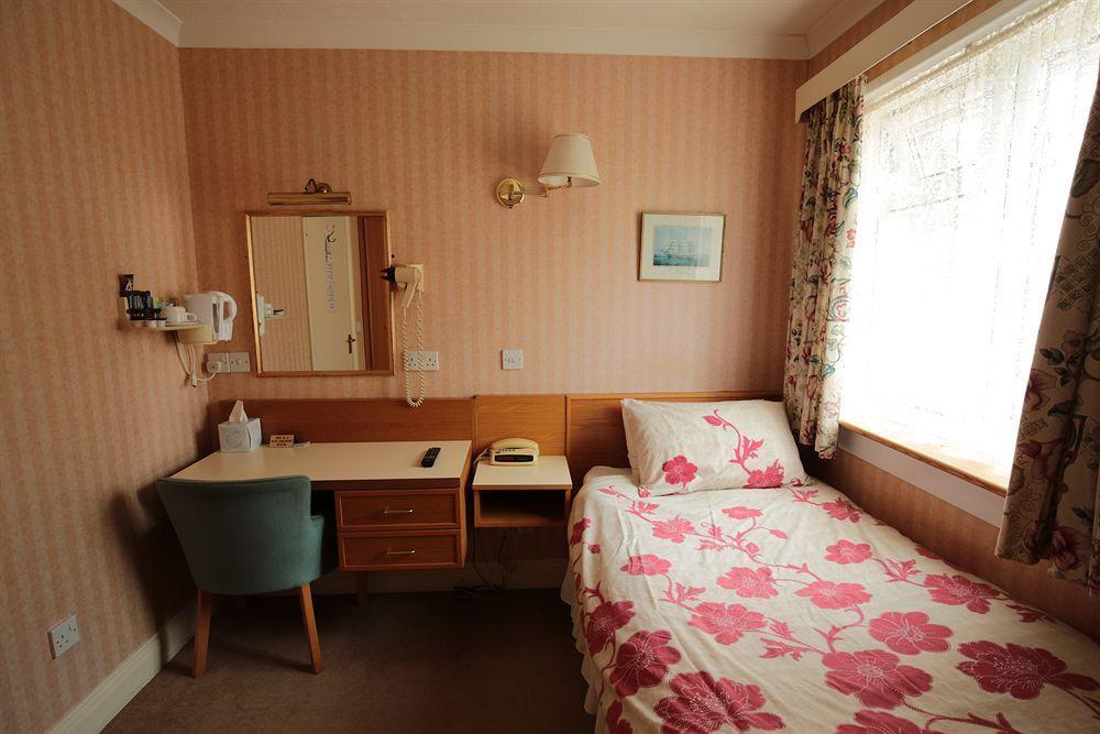 Fernbank Hotel Basingstoke Ngoại thất bức ảnh