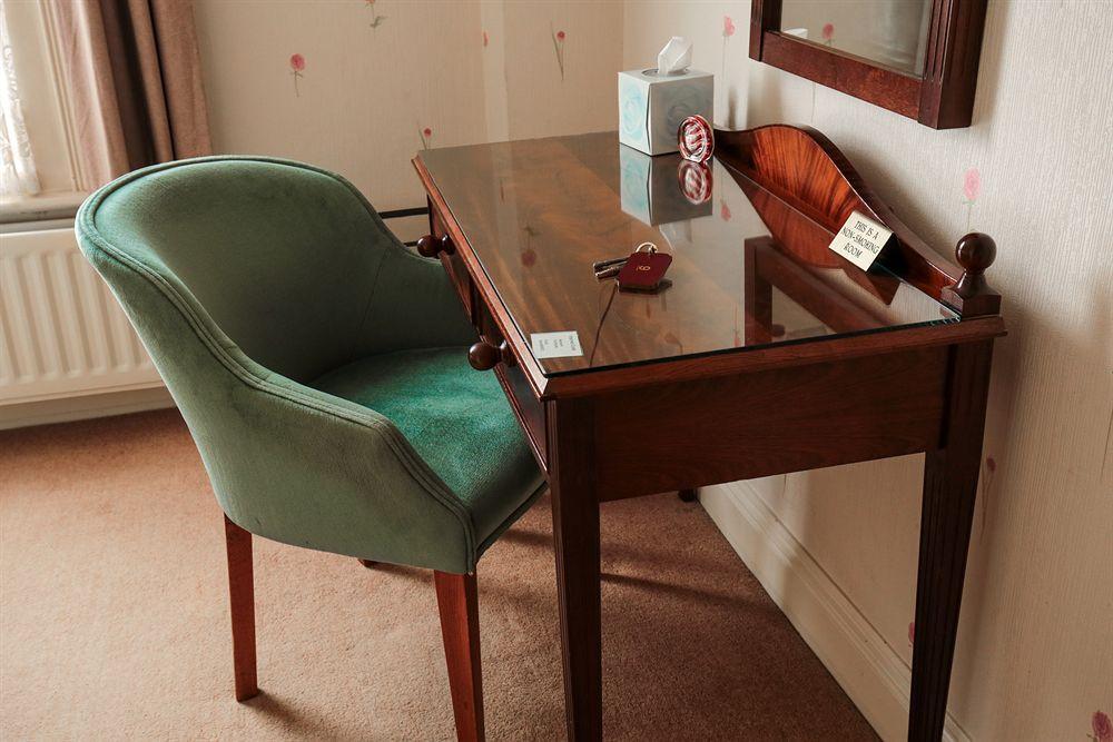 Fernbank Hotel Basingstoke Ngoại thất bức ảnh