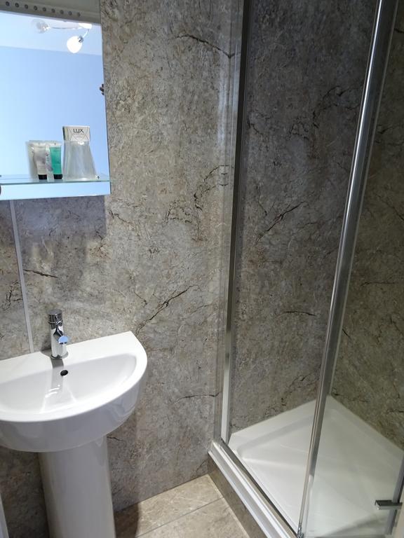 Fernbank Hotel Basingstoke Ngoại thất bức ảnh