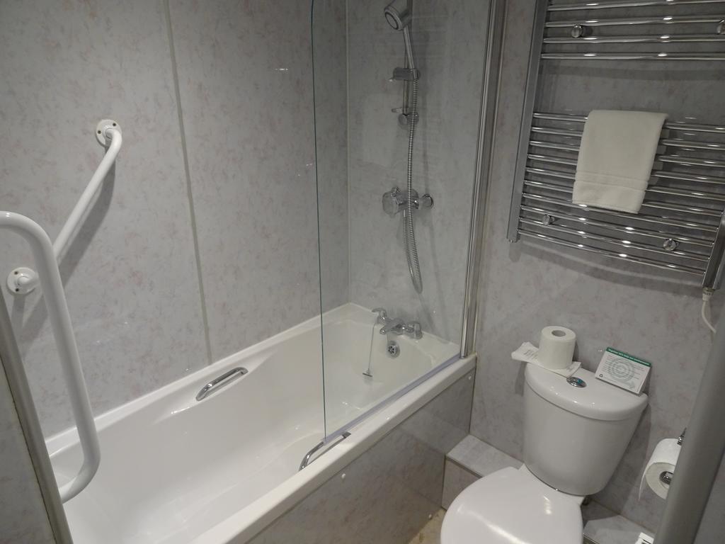 Fernbank Hotel Basingstoke Ngoại thất bức ảnh