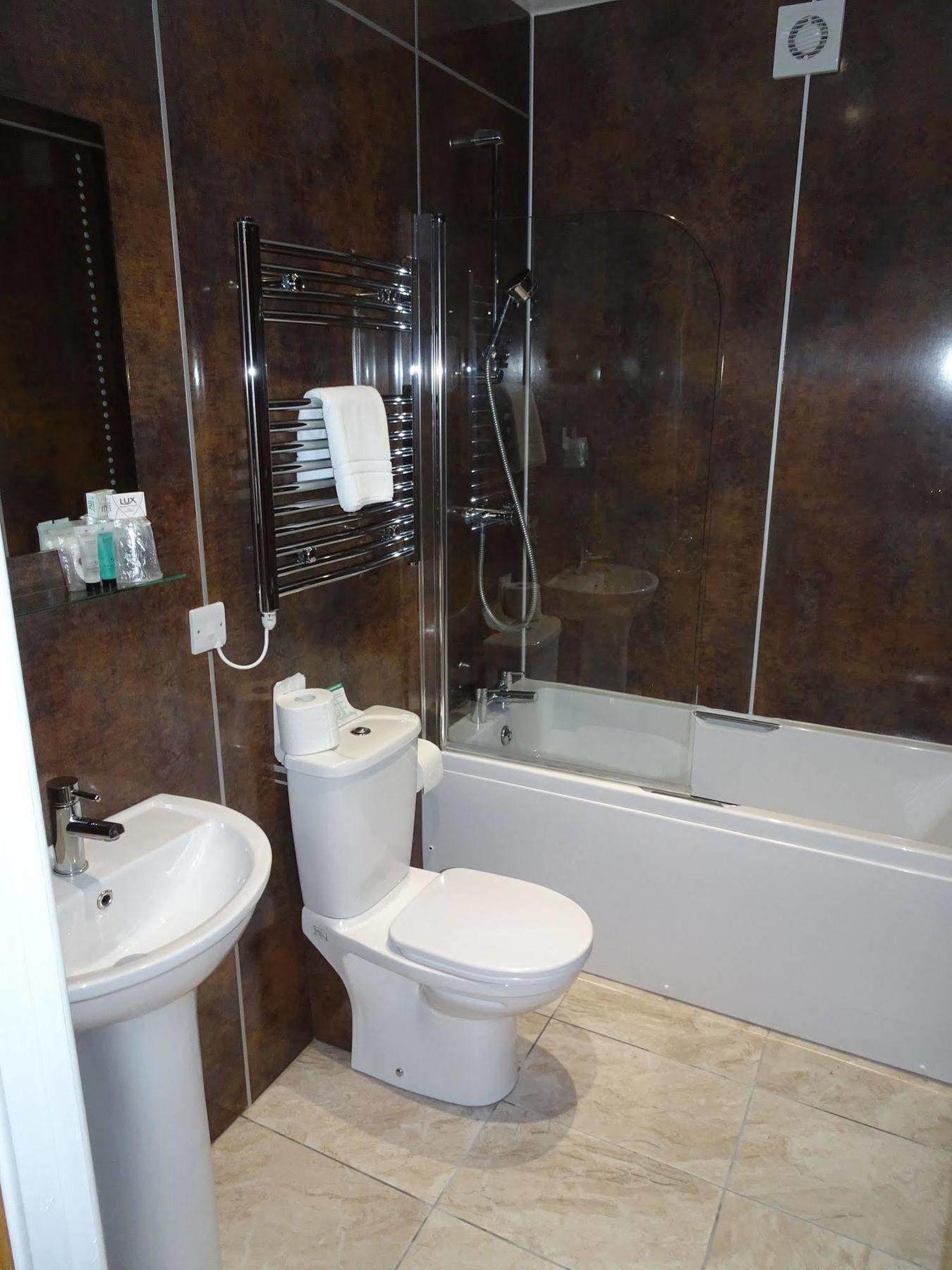 Fernbank Hotel Basingstoke Ngoại thất bức ảnh