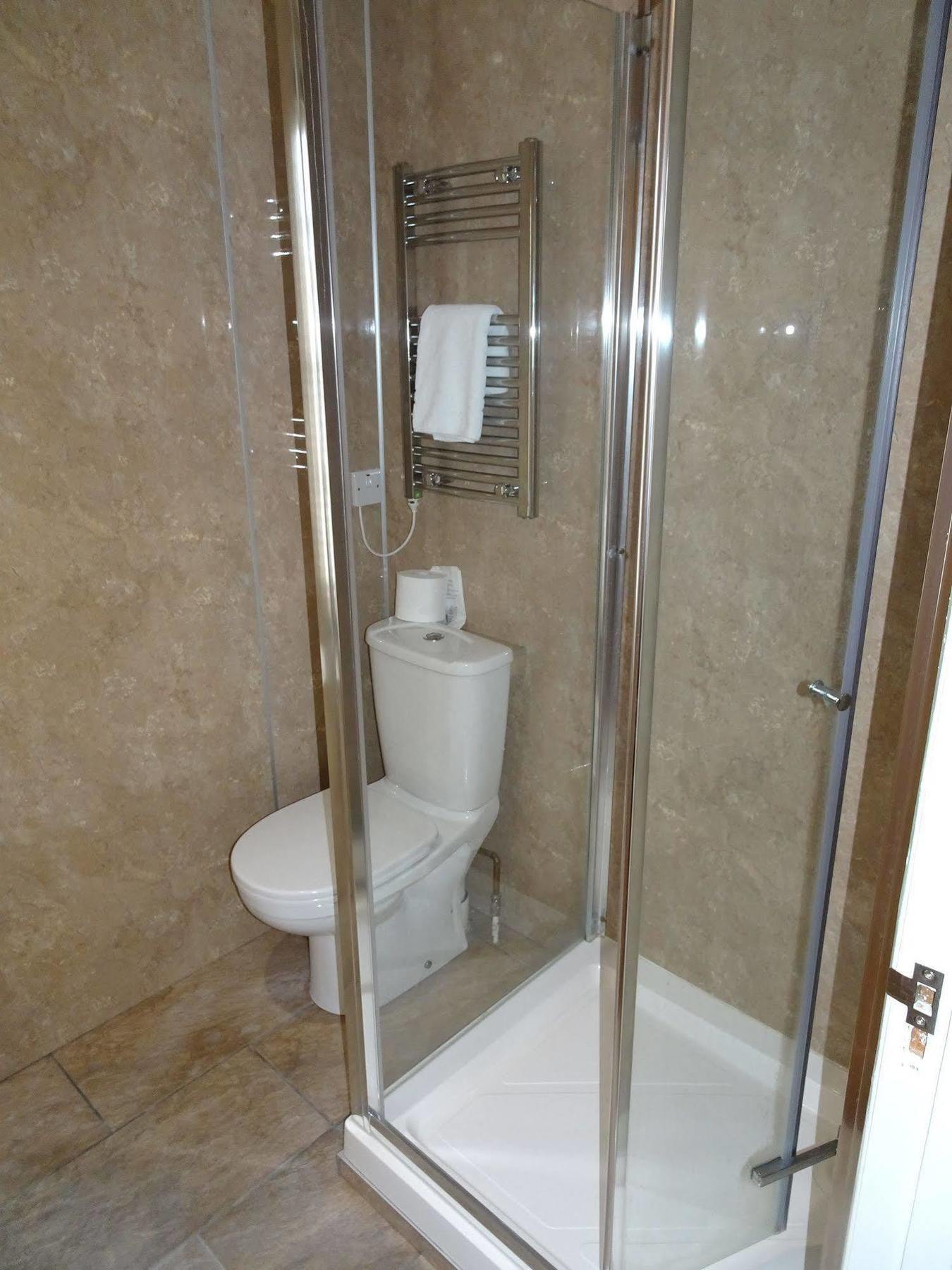 Fernbank Hotel Basingstoke Ngoại thất bức ảnh