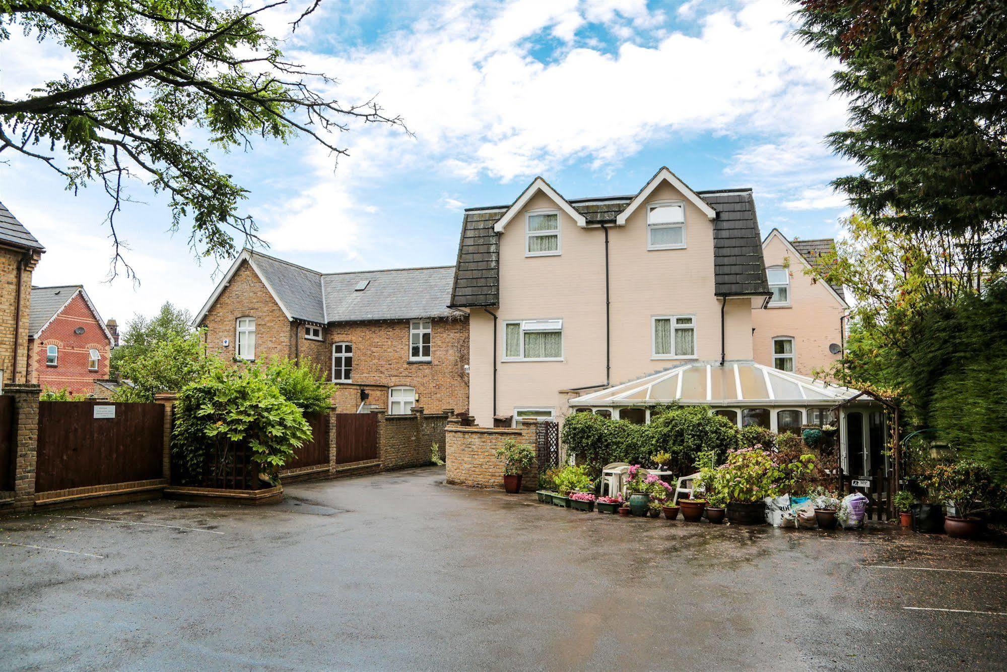 Fernbank Hotel Basingstoke Ngoại thất bức ảnh