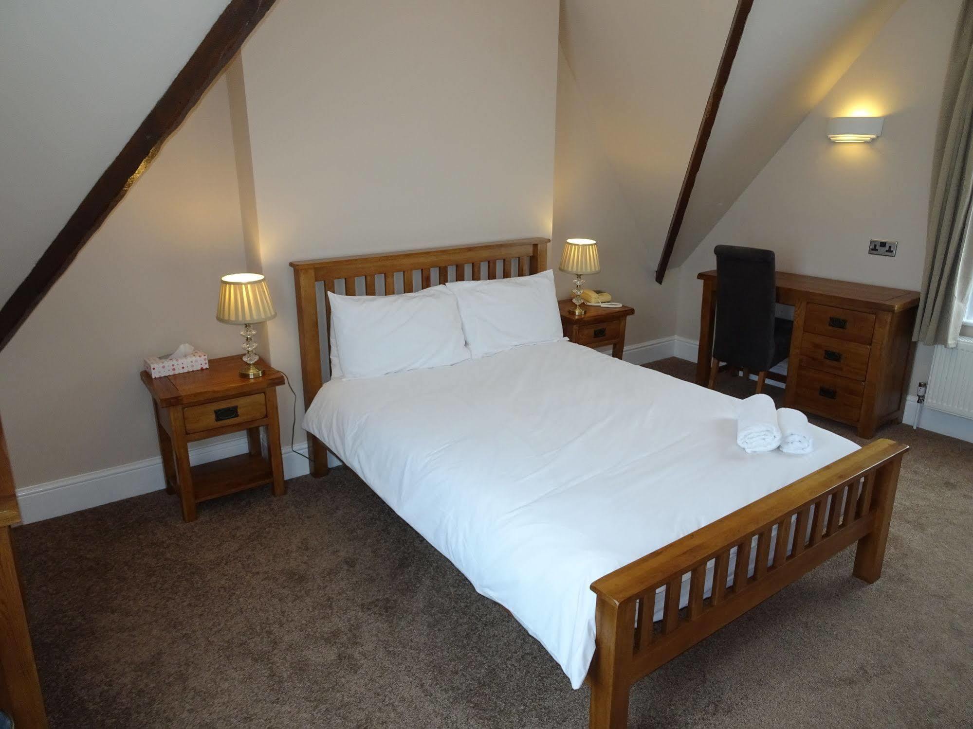 Fernbank Hotel Basingstoke Ngoại thất bức ảnh