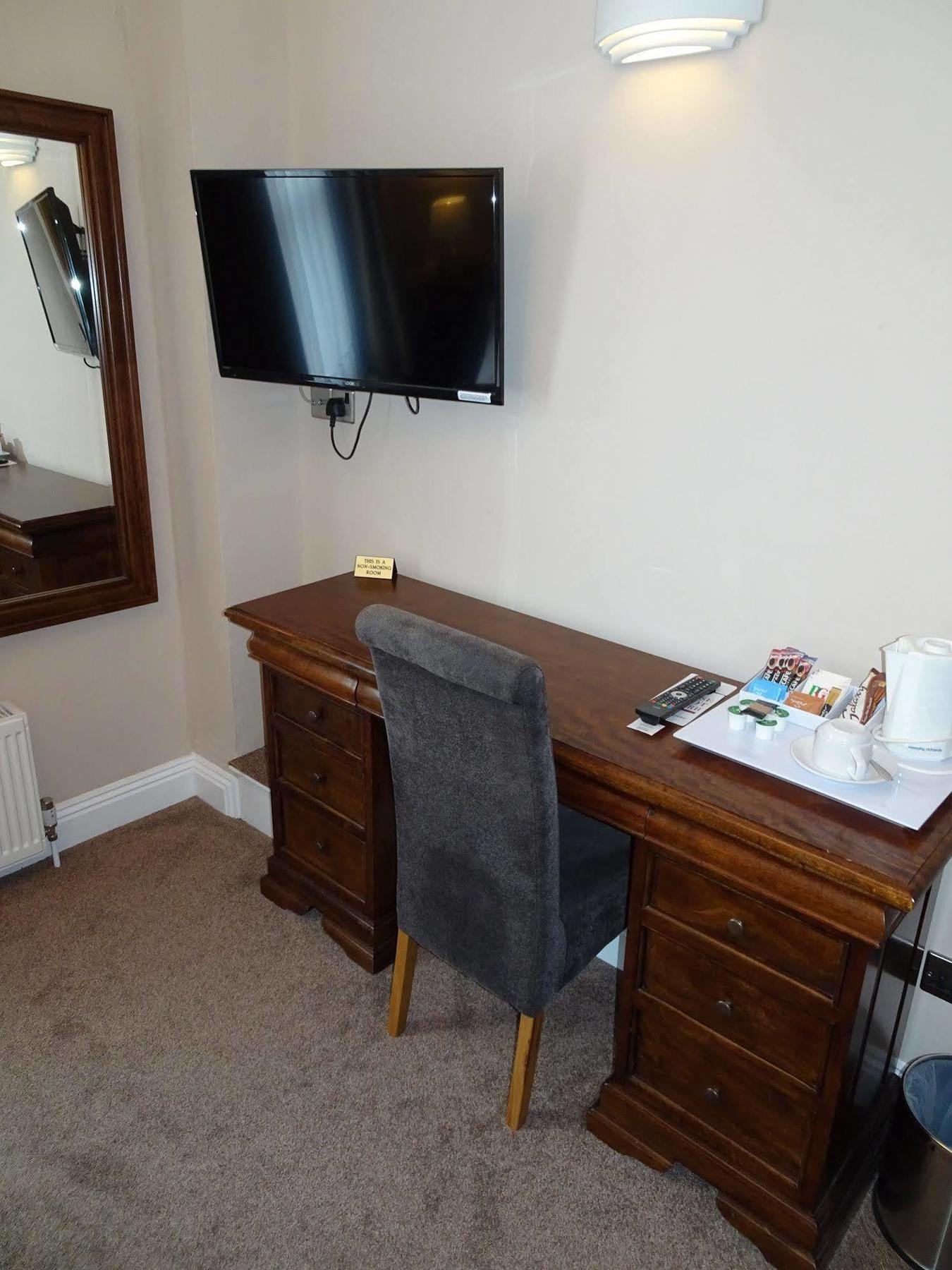 Fernbank Hotel Basingstoke Ngoại thất bức ảnh