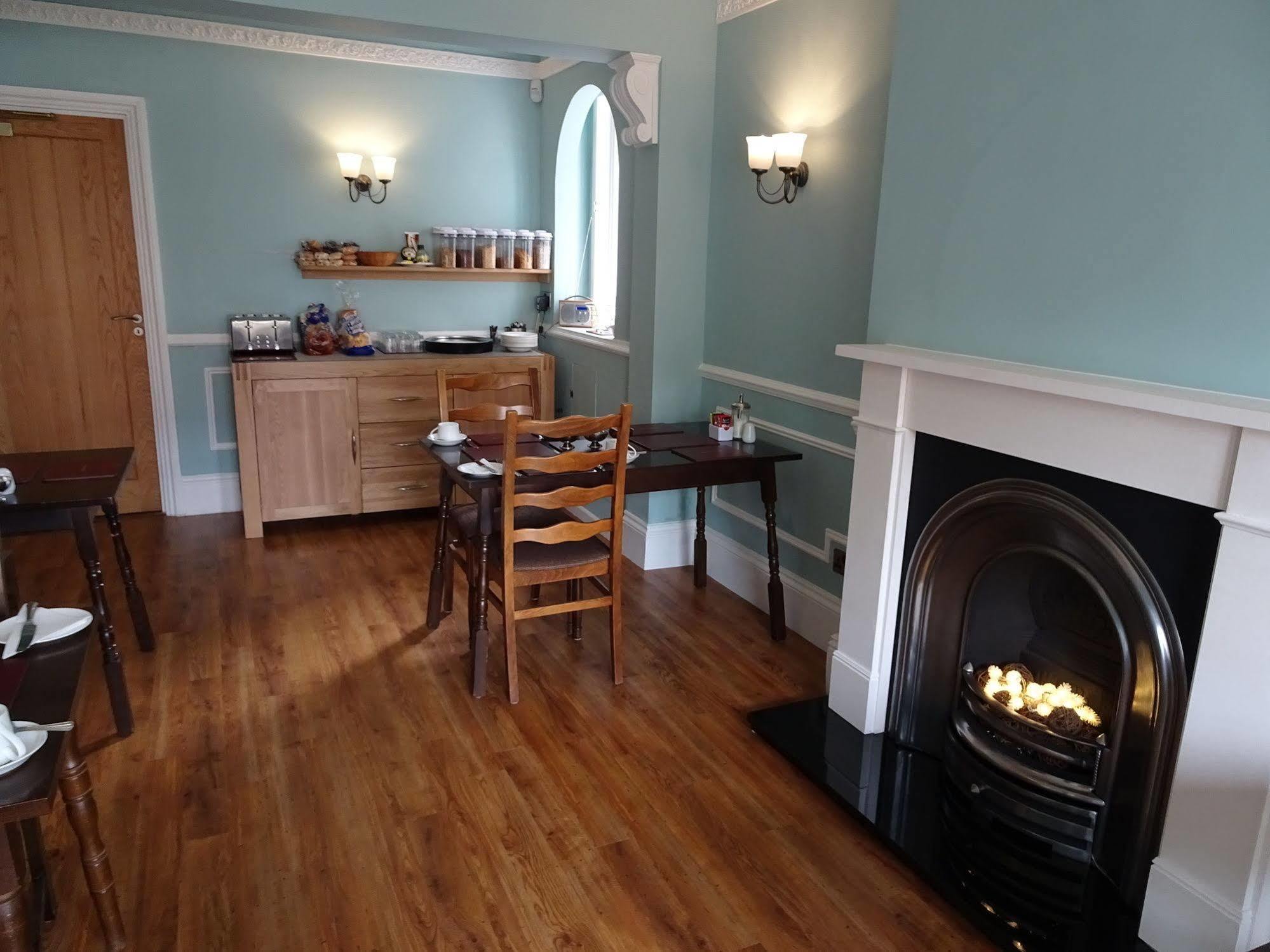 Fernbank Hotel Basingstoke Ngoại thất bức ảnh